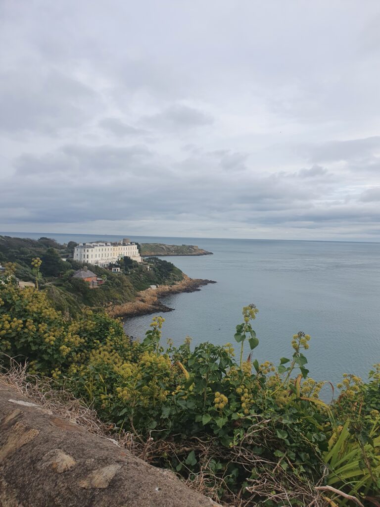 Ausblick auf die irische See und Dalkey.